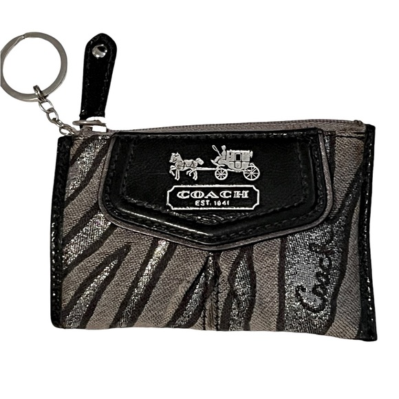 Preloved Coach Madison Lurex Zebra Metallic Zip Coin Purse Lavender Silk Lining - Picture 6 of 6